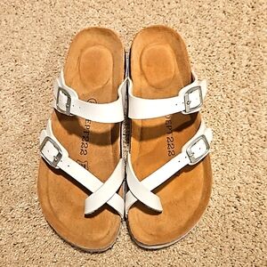 Birkenstock look-a-like sandals